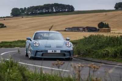 Porsche 911 S/T, front, driving