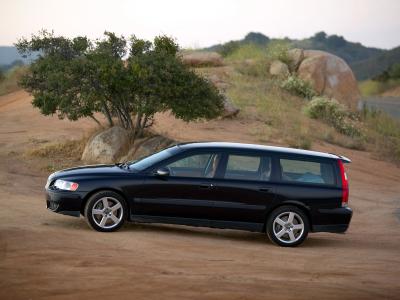 Volvo V70 R