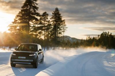 Range Rover Electric prototype - front