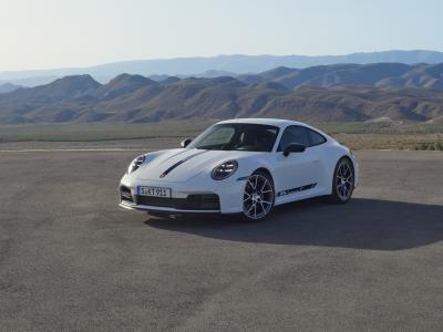 Porsche 911 Carrera T (992.2)