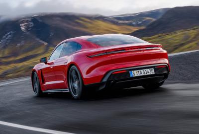 Porsche Taycan GTS - rear