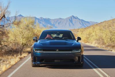 Dodge Charger Daytona - front