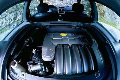 Renault Clio V6 Phase 1 - engine bay