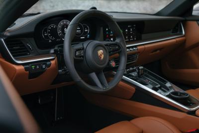 Porsche 911 Carrera S - interior