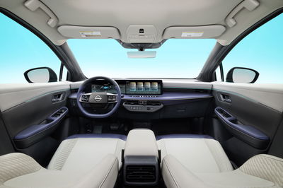 2025 Nissan Leaf - interior