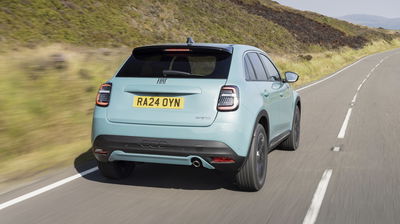 Fiat 600 Hybrid - rear, driving
