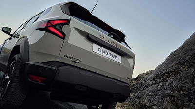 Dacia Duster Hybrid-G 4x4 - rear