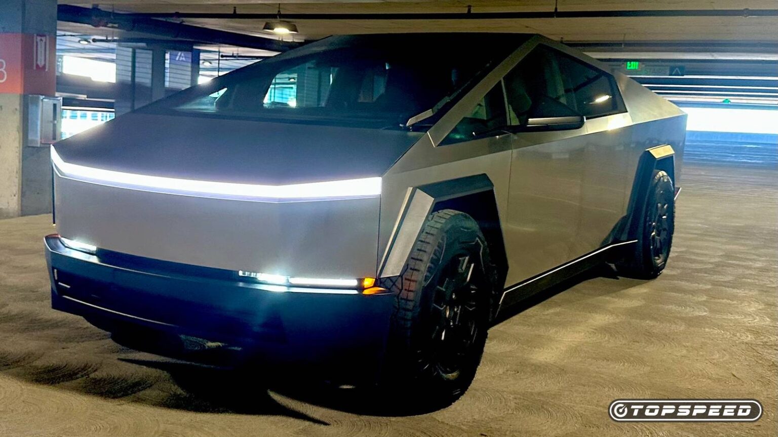 Tesla Cybertruck’s Blinding Lights: NHTSA Steps In