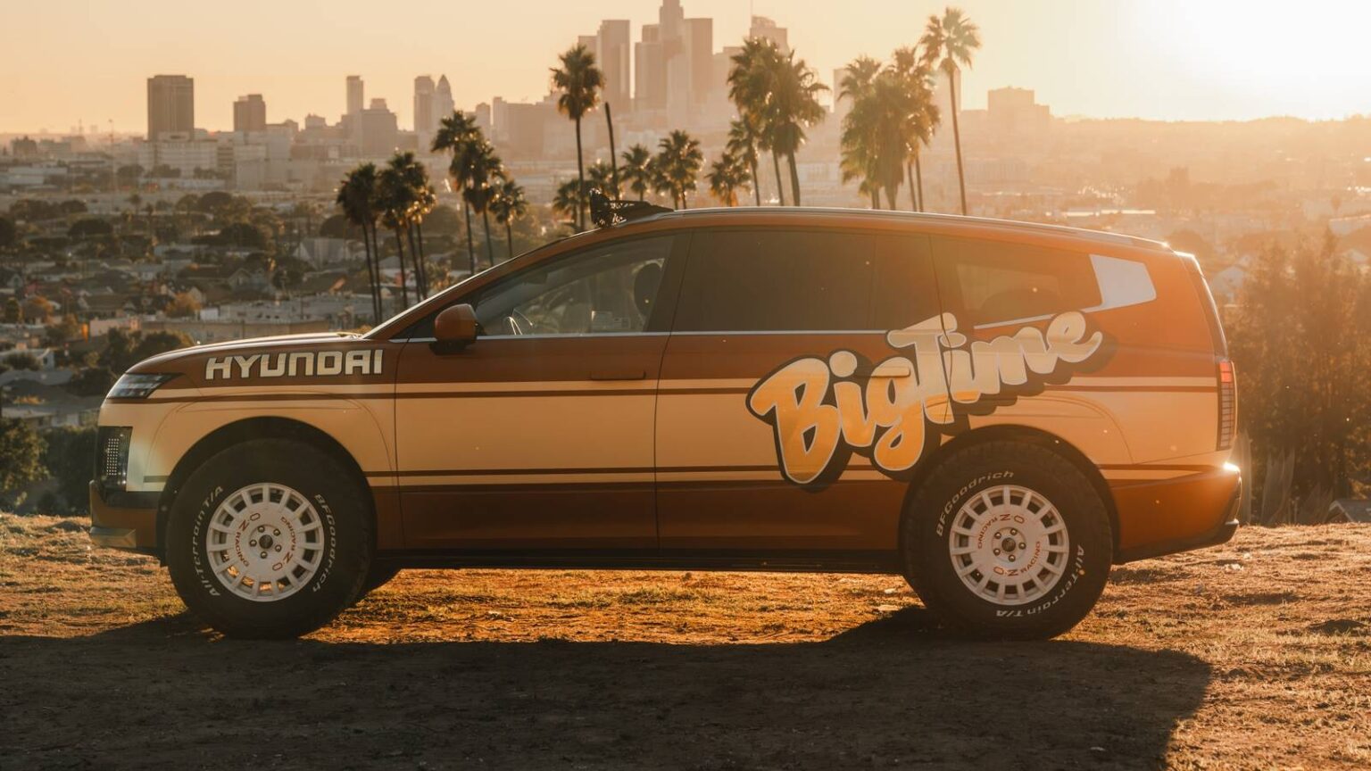 Hyundai Ioniq 9 BigTime Concept Blends Vintage Style With Off-Road Attributes