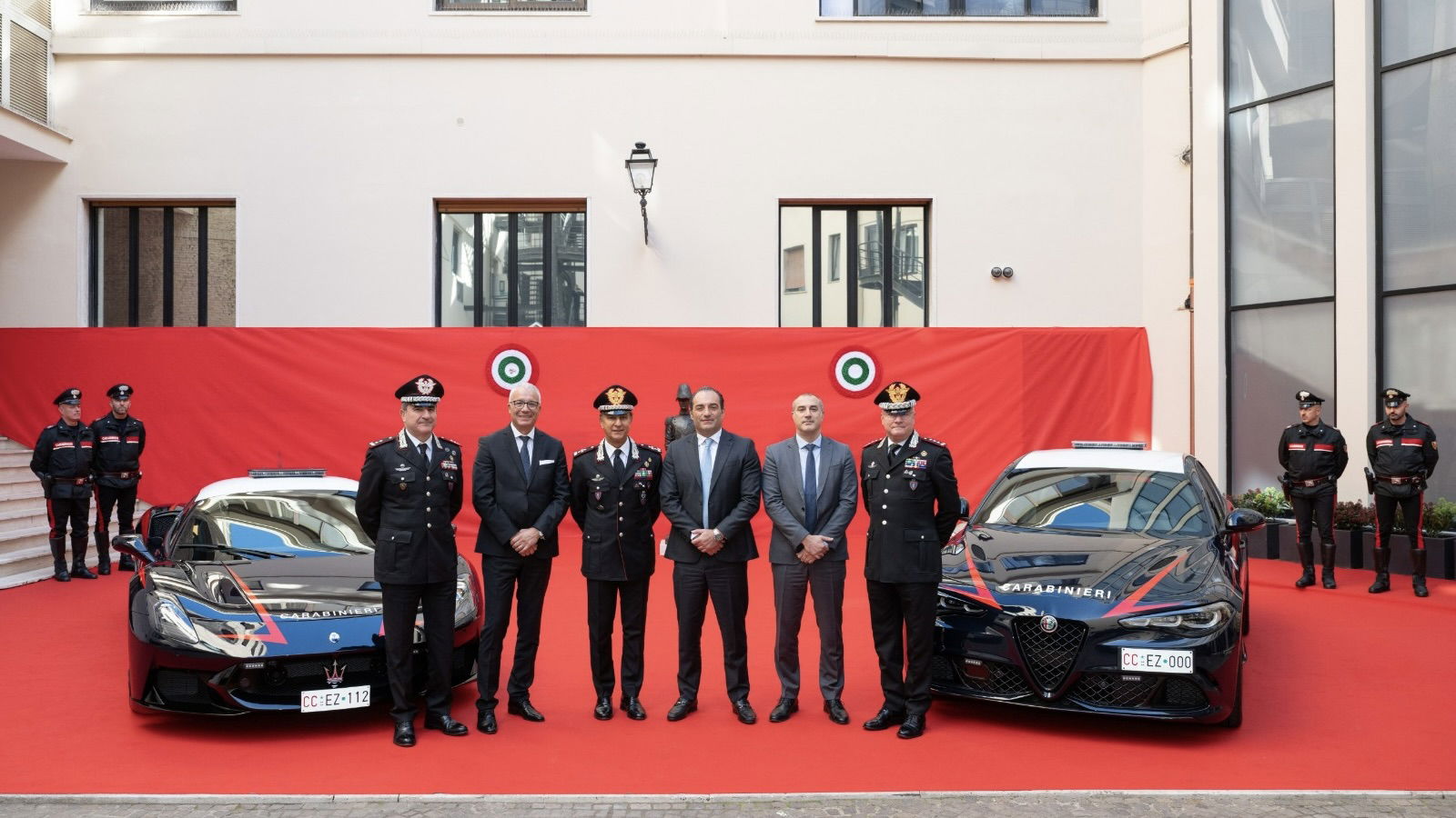 Carabinieri Maserati MCPura and Alfa Romeo Giulia Quadirofoglio