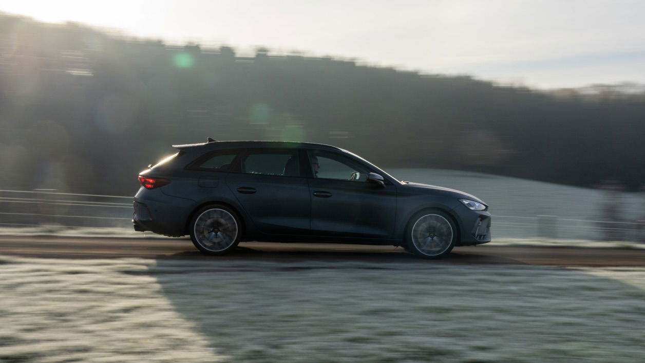 Cupra Leon Estate - side, driving