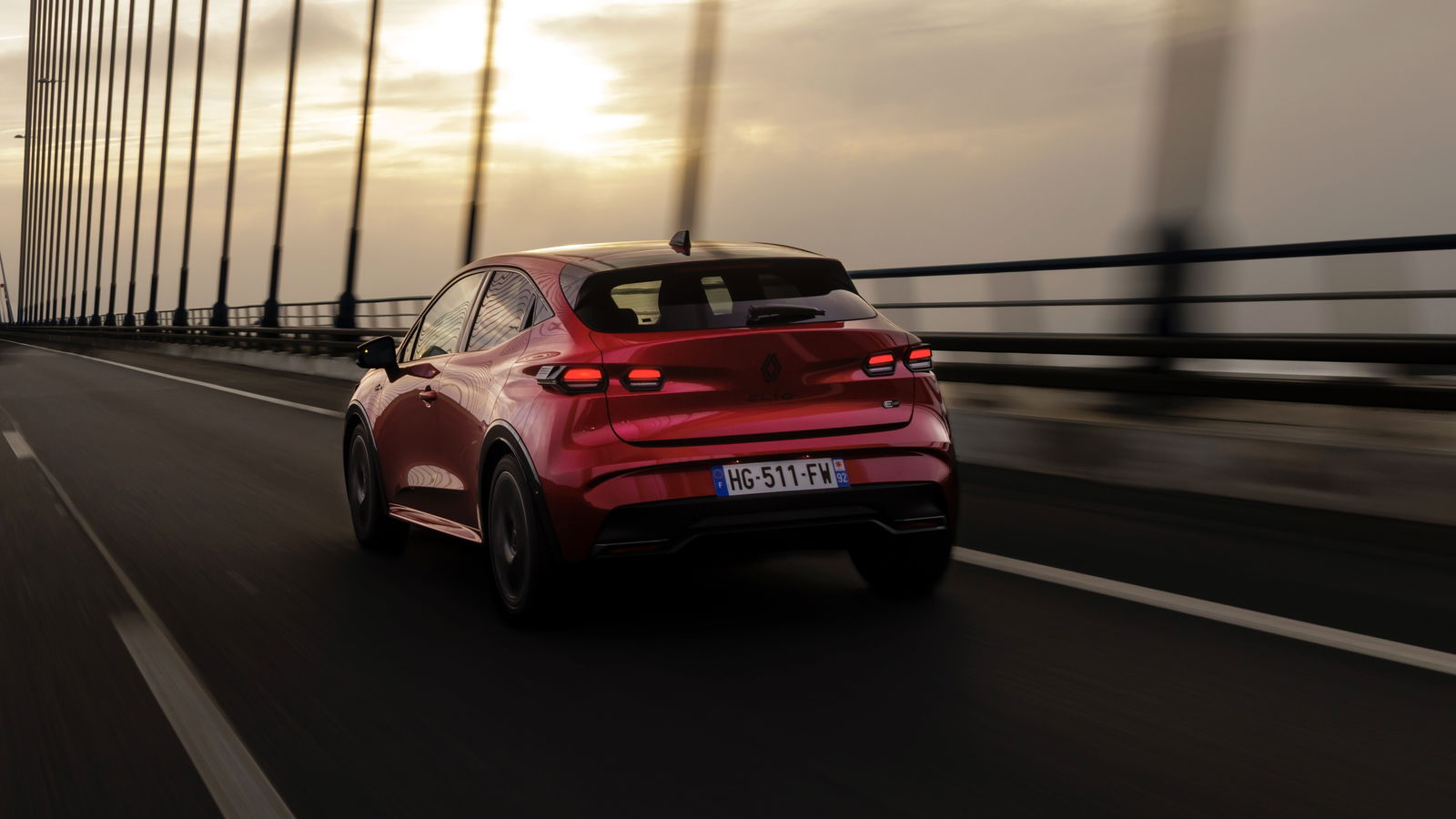 Renault Clio Mk6 - rear, driving