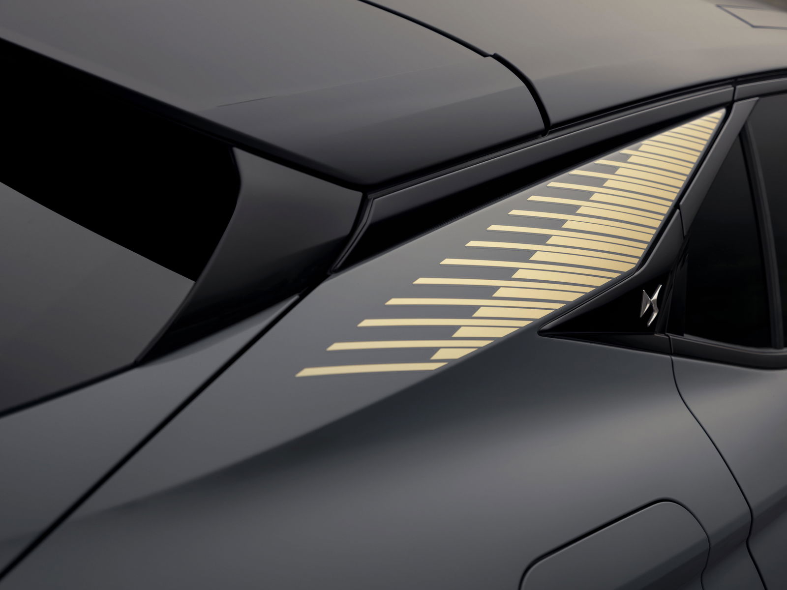 DS No4 Performance Line - detail