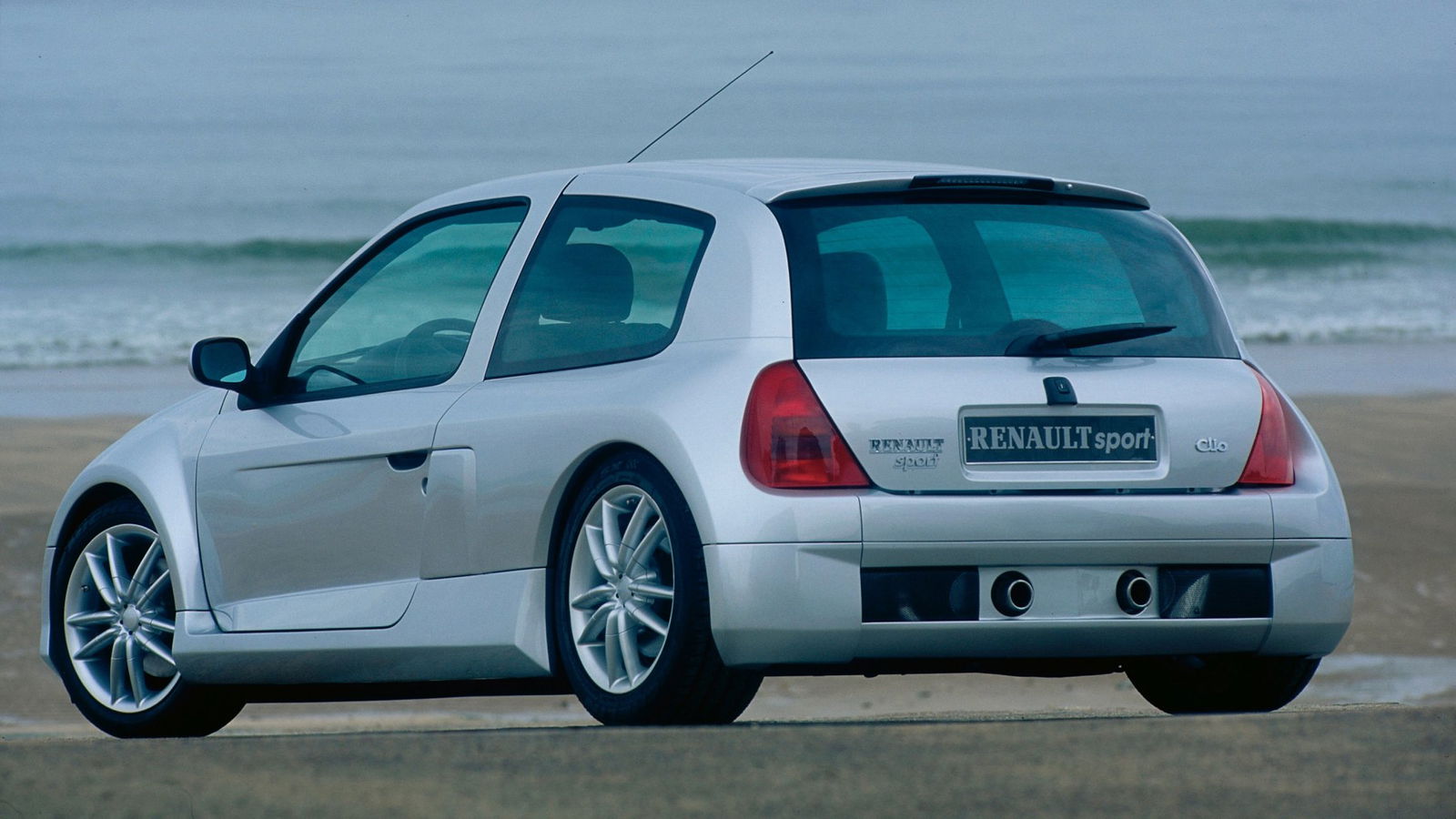 Renault Clio V6