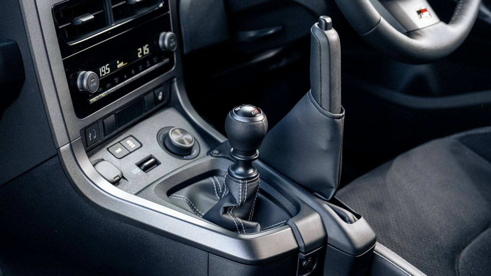 Toyota GR Yaris manual gear knob