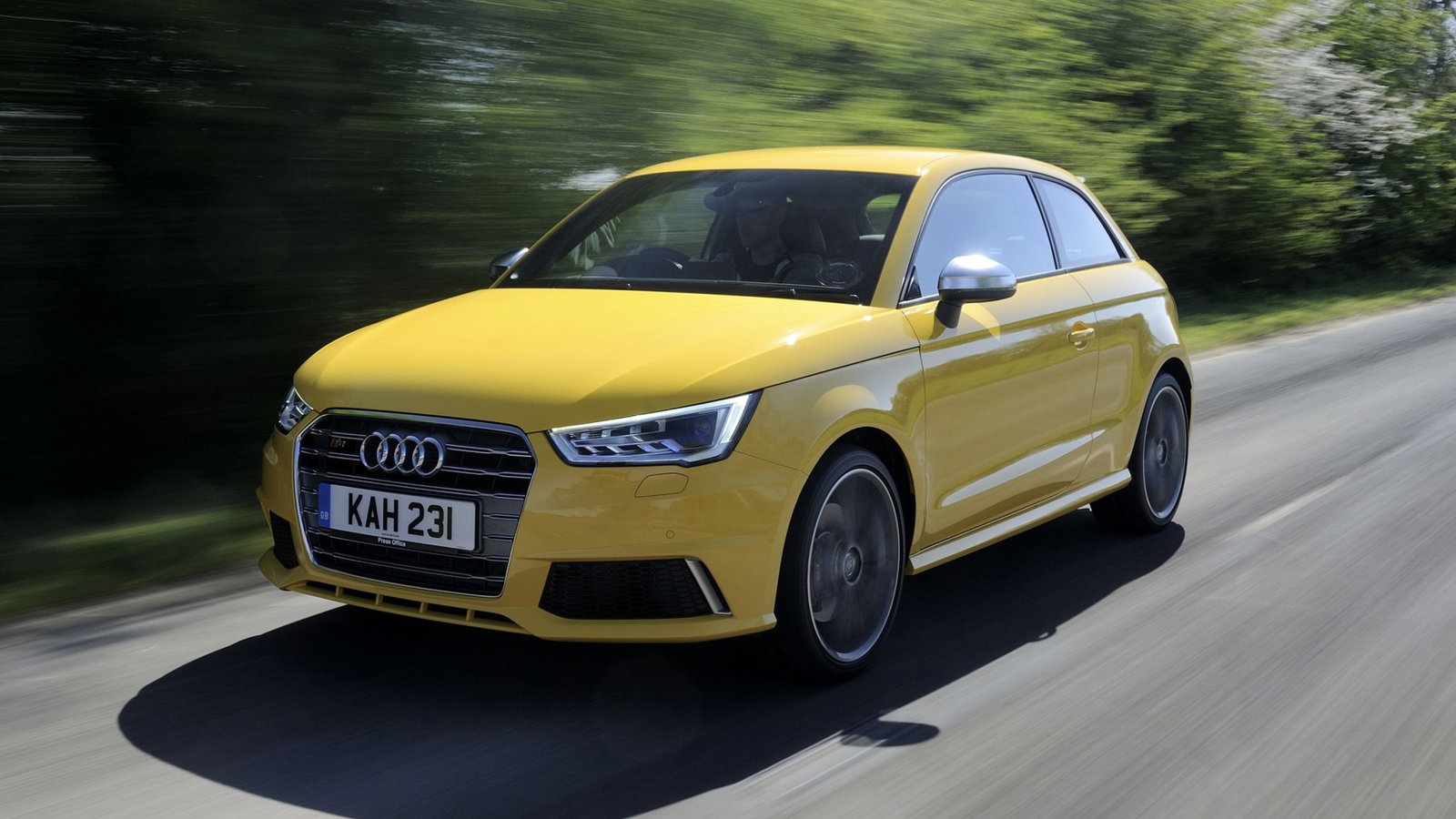 Audi S1