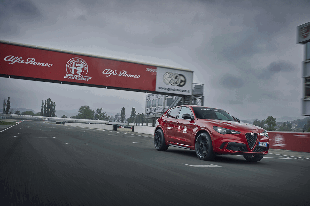 Alfa Romeo is offering new Quadrifoglio buyers a complimentary driving course in Italy.